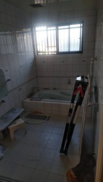 福岡市　鉄筋コンクリート造の浴室解体